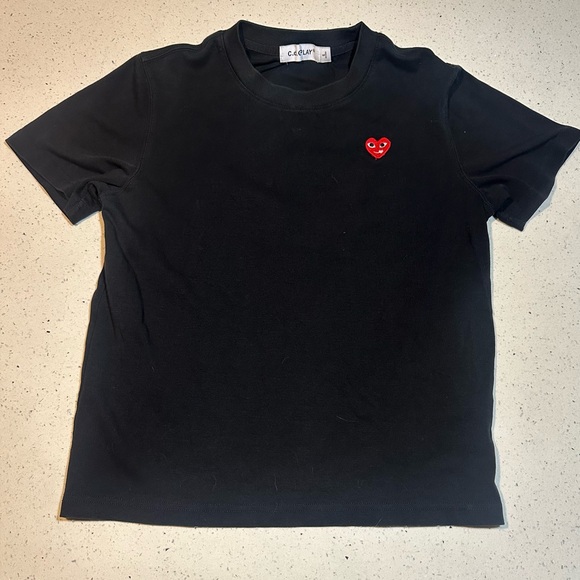 Comme des Garcons PLAY Other - Comme des Garçons PLAY / Heart Applique Tee /EUC washed once